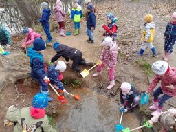 Otevírání studánky - Včeličky