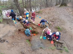 Otevírání studánky - Včeličky