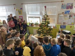 Vánoční nadílka ve školní družině